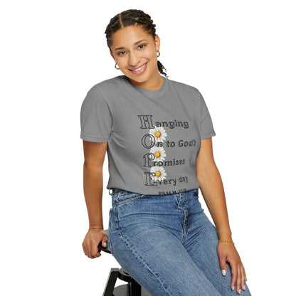 HOPE Acrostic Daisy Comfort Colors T‑Shirt | Psalm 33:18 Scripture Art Tee